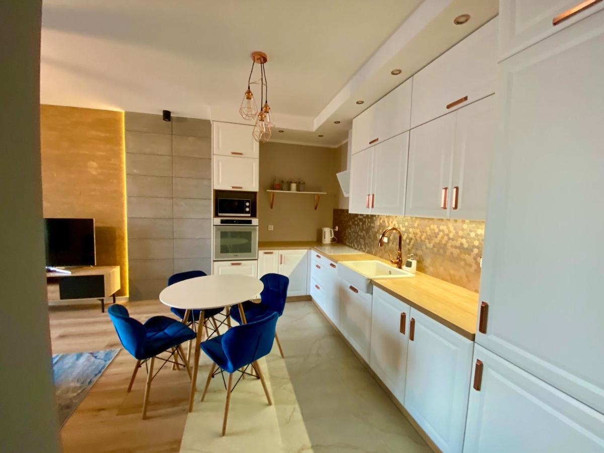 Apartament Pocztovia - Scisle Centrum, Prywatny Parking 에우크 외부 사진