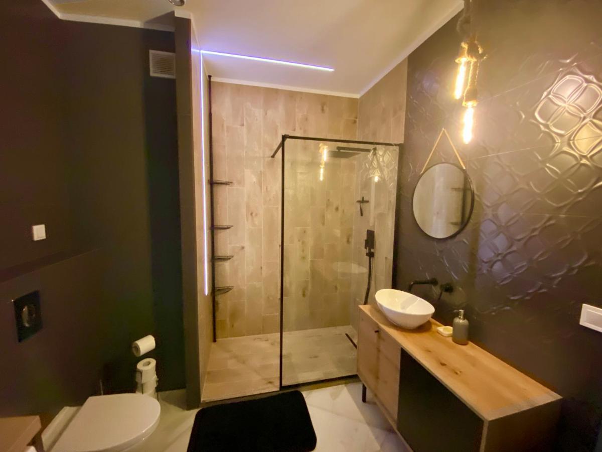 Apartament Pocztovia - Scisle Centrum, Prywatny Parking 에우크 외부 사진